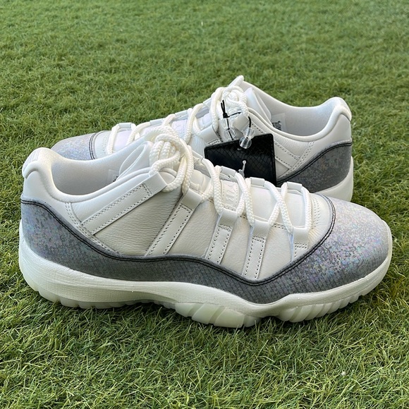 Air Jordan 11 Retro Low CNY - Picture 1 of 5